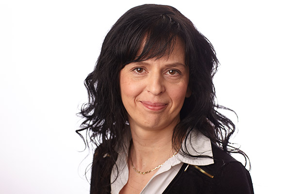 Ramona Sauer - Recherche & Organisation